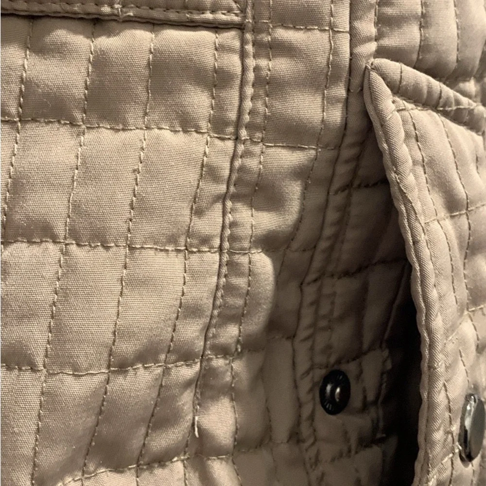 Portrait  Quilted Tan Jacket size small - Picture 3 of 12